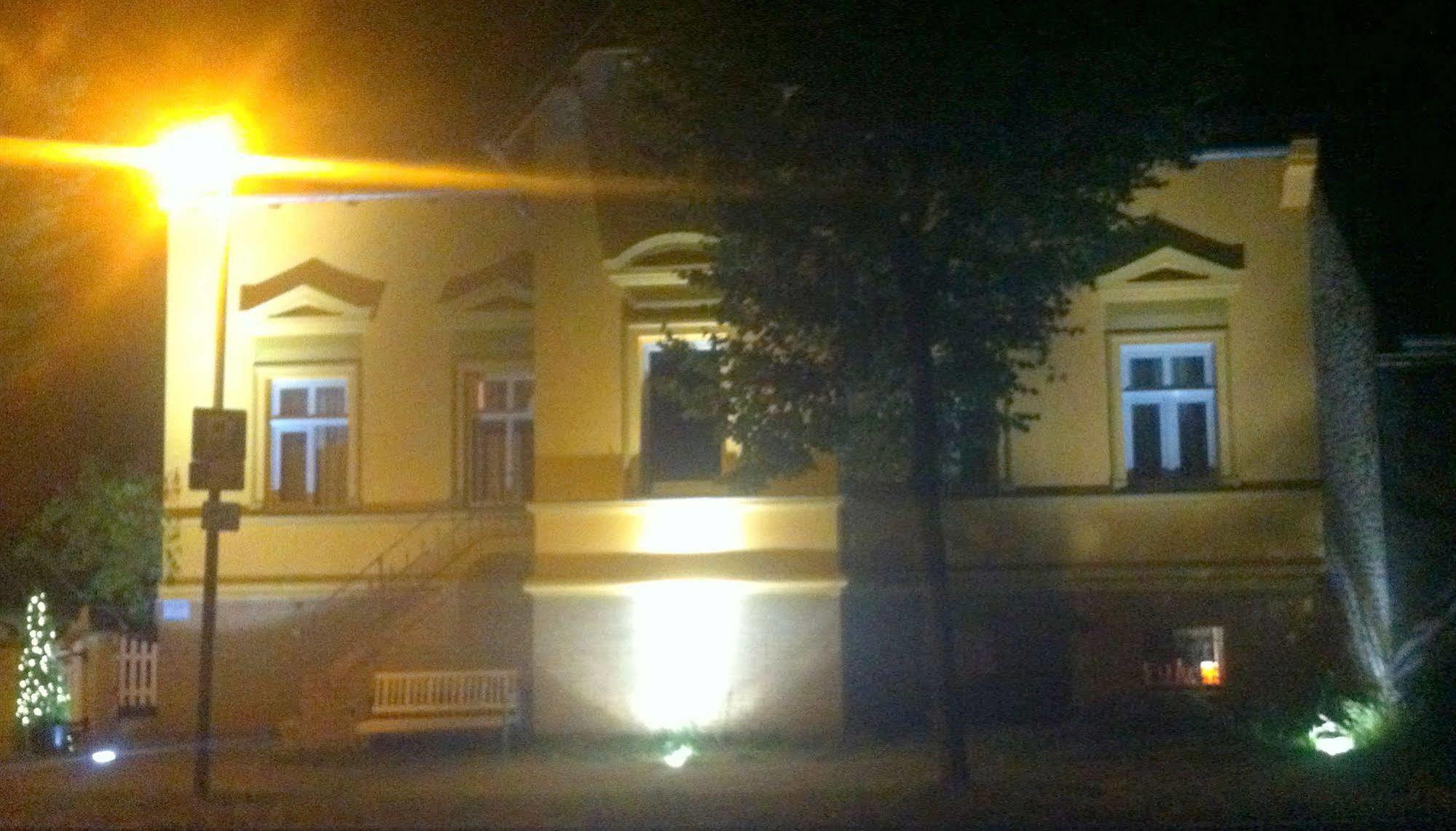 Hotel Dallgow Kültér fotó