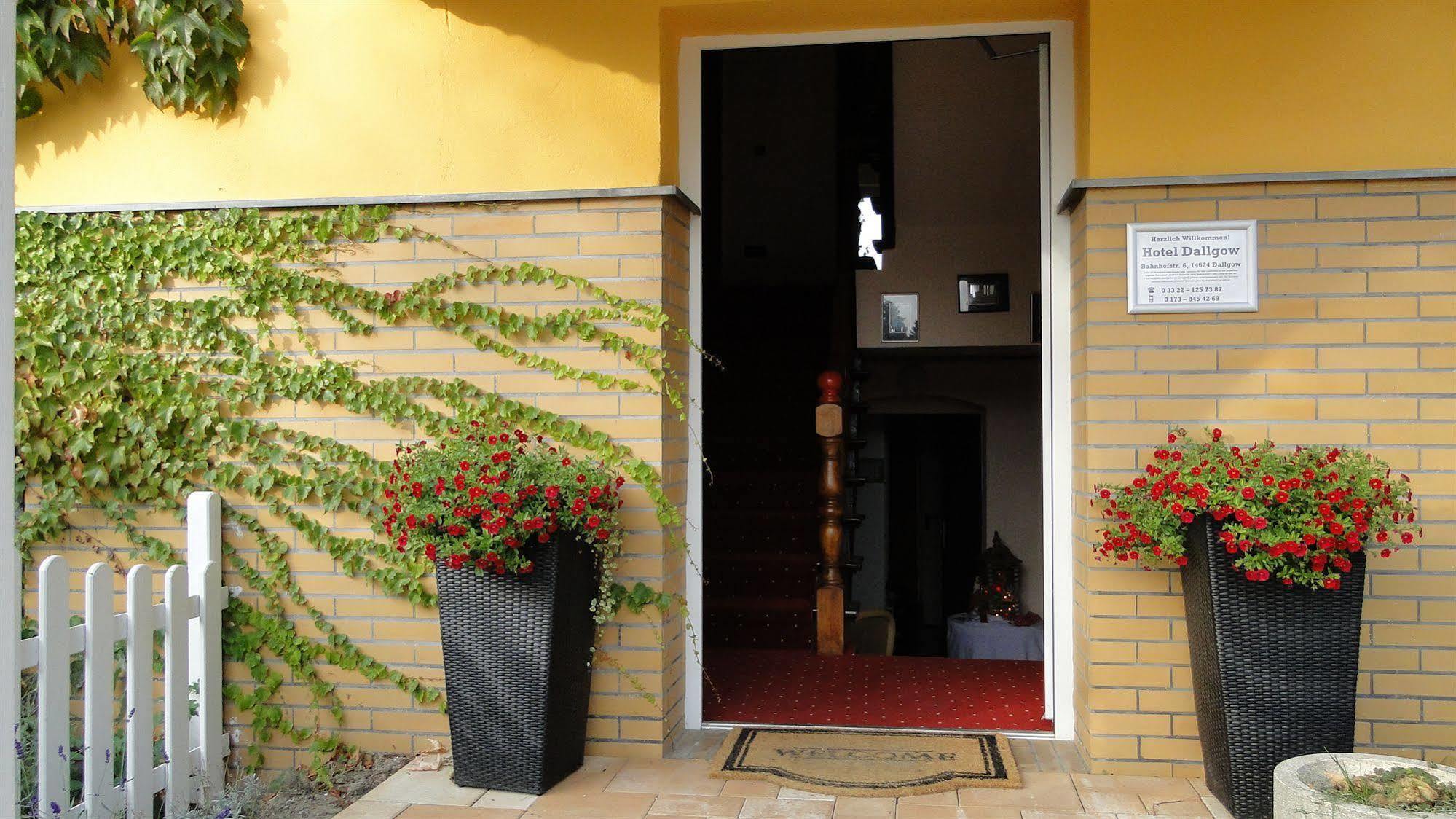 Hotel Dallgow Kültér fotó