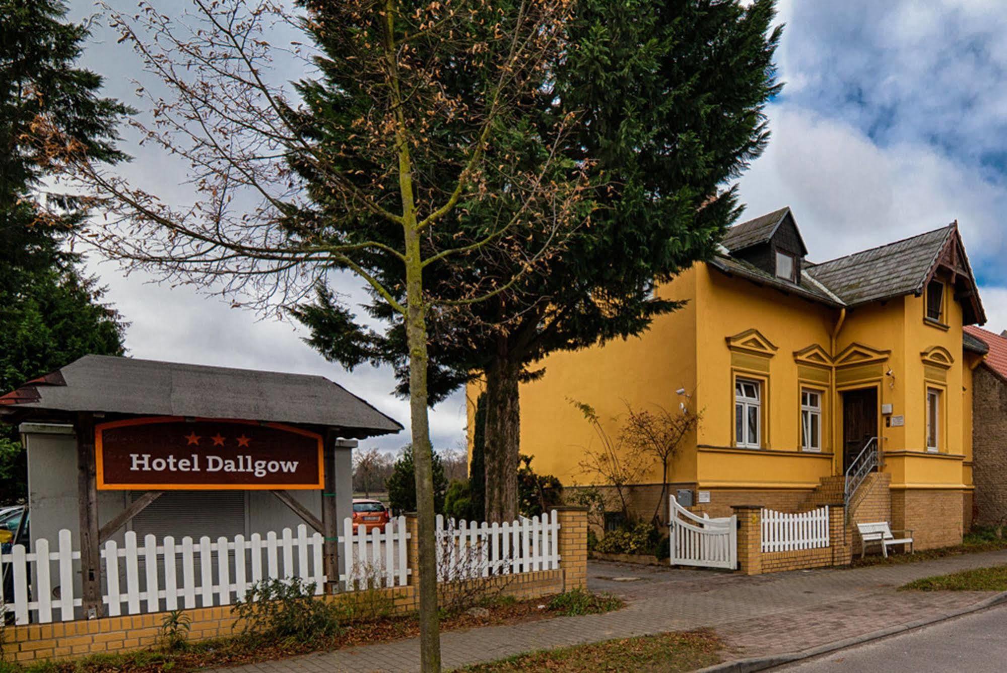 Hotel Dallgow Kültér fotó
